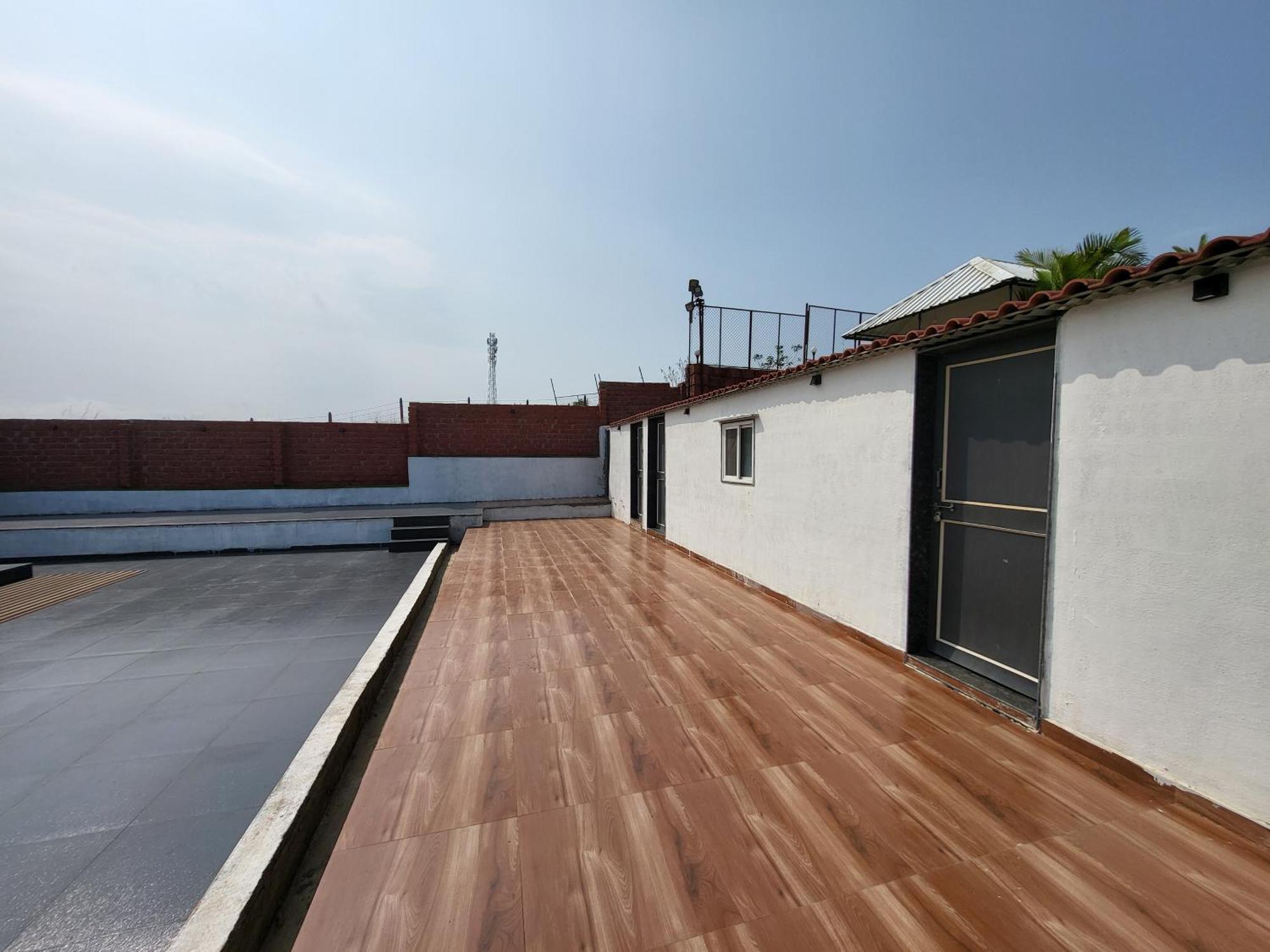 Paras Holiday Home Satara Exterior foto